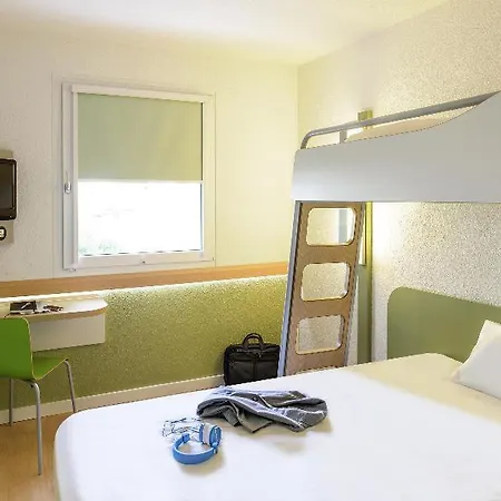 Ibis Budget Bordeaux Sud D'ornon Hotel 4*